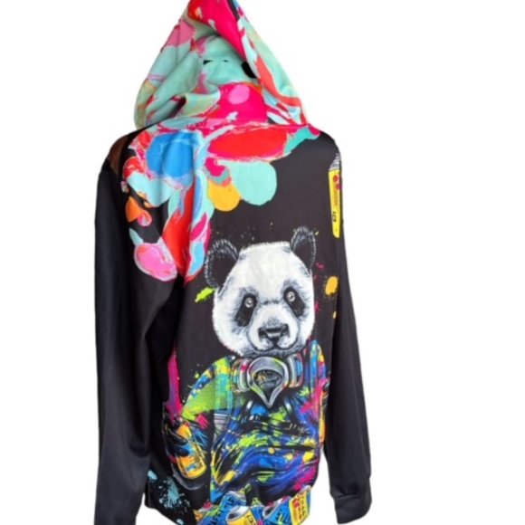 Spray painting panda - Picture 4 of 4